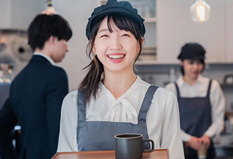 人前に出る仕事をしている